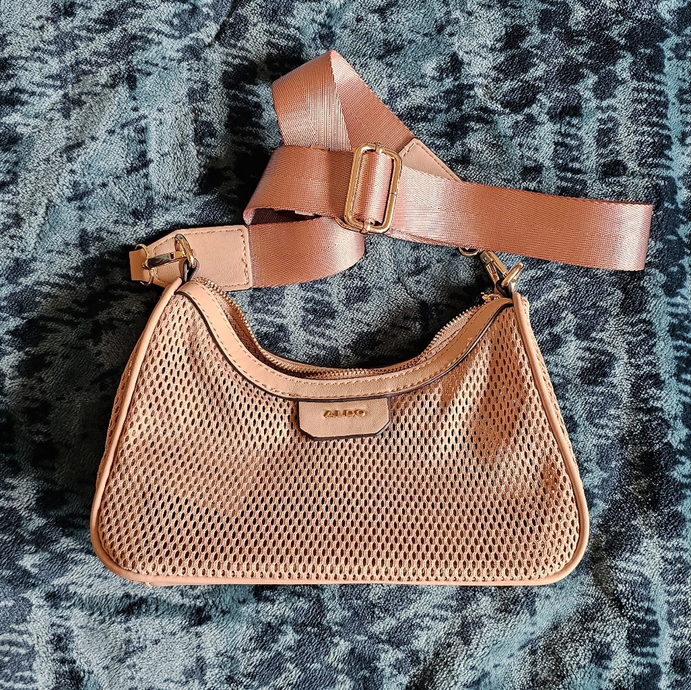 Aldo‎ transparent dust rose purse